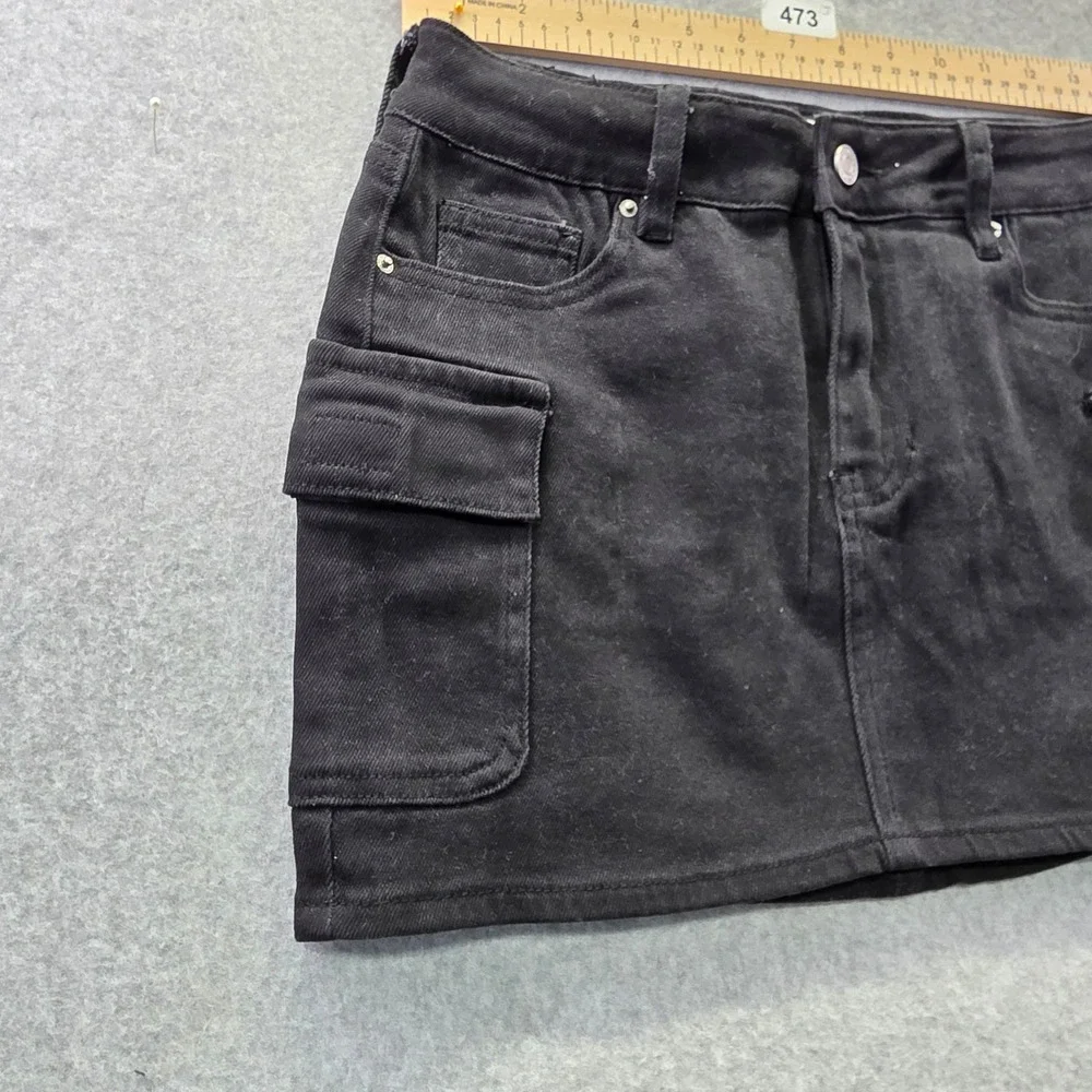 PacSun Womens Black Denim Cargo Mini Skirt Size 25 Utility‎ Pocket Y2K Style